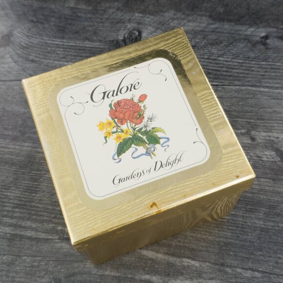 Vtg 1980s Germaine Monteil Galore Bath Powder 6.5 oz Porcelain Floral Box Japan - Picture 5 of 10